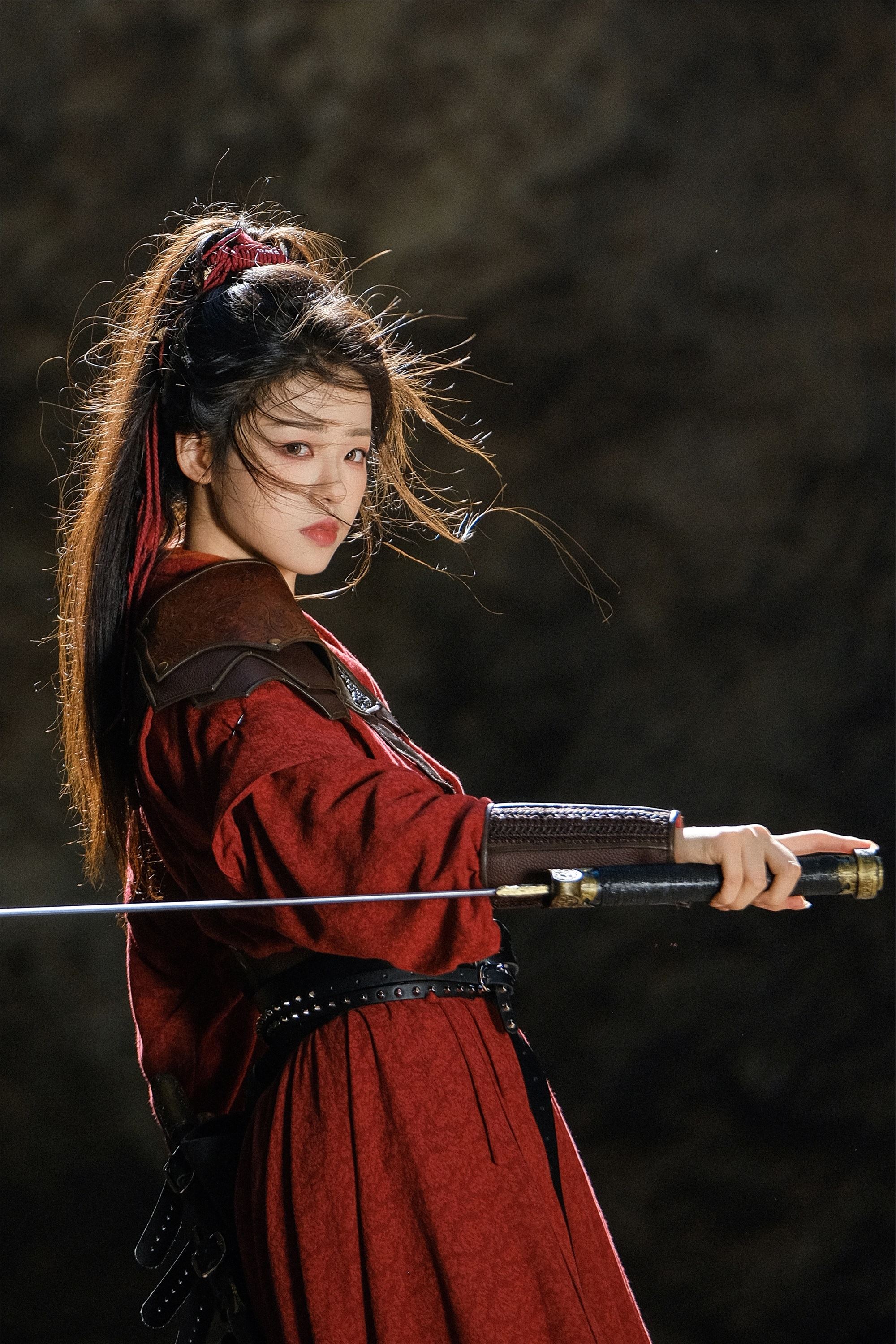 YITUYU艺图语 2025.02.03 清风作剑 瑶瑶